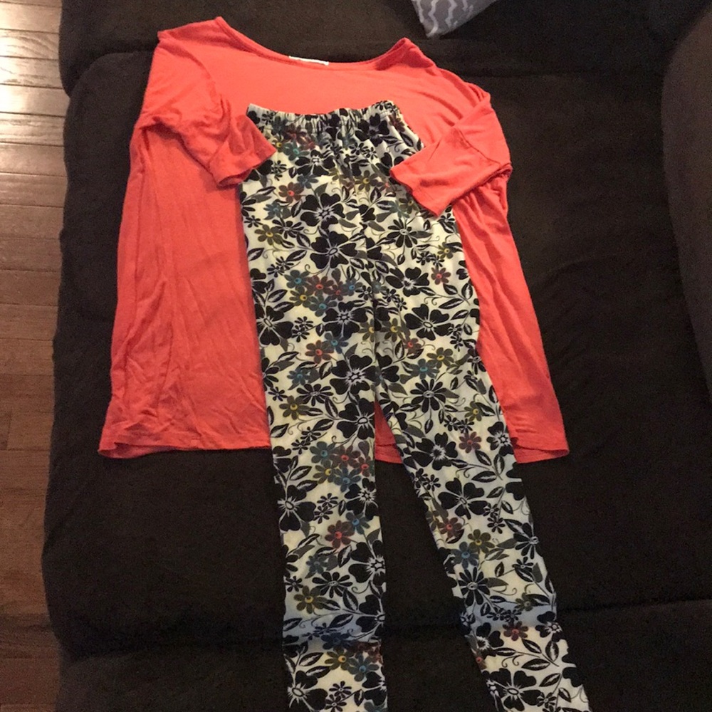 Girls Boutique outfit like LuLaRoe. Size large